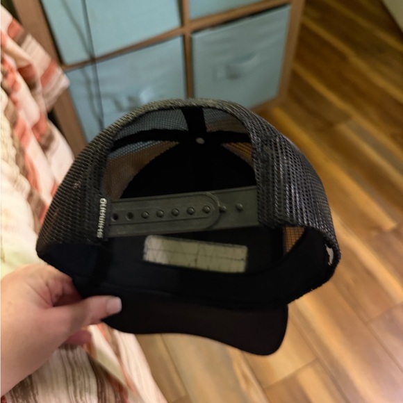 Men’s hat - Picture 2 of 3